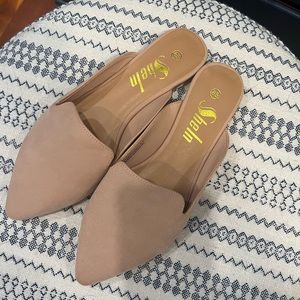 NWT beige SHEIN slides / 6.5